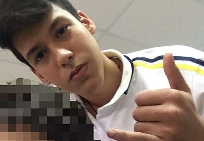 Jovem toma choque e morre ao carregar celular no computador