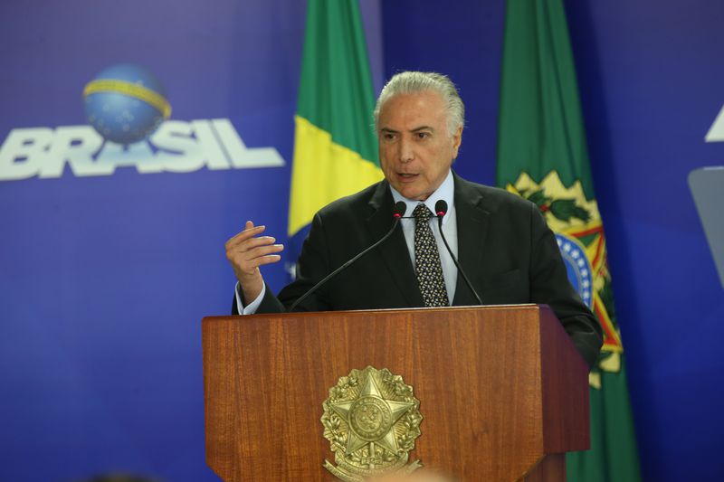 Temer diz que não autorizou Rocha Loures a receber dinheiro em seu nome