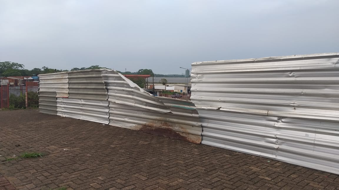 VANDALISMO: Grades do Complexo Madeira Mamoré são danificadas e malfeitores arrombam tapumes 