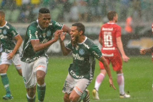 MÃO NA TAÇA - Palmeiras sobe para  91% de chance de título