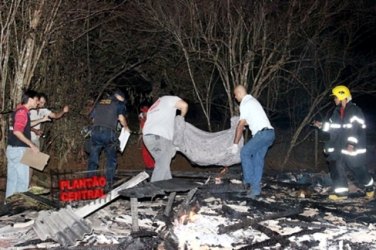 OURO PRETO - Mulher morre carbonizada após incêndio em residência