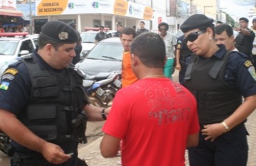 PIRATAS - Operação conjunta deflagrada tenta tirar de circulação pessoas envolvidas em crimes na capital - Fotos