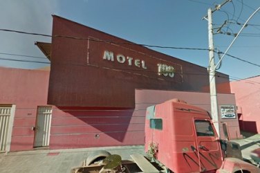 Homem leva amiga de esposa ao motel, passa mal e morre