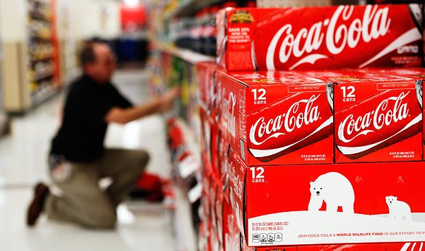 Sem açúcar, Coca-Cola interrompe produção na Venezuela