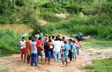 INTERNACIONAL - Reunião com extrativistas libera porto em Extrema, brasileiros relatam humilhações sofridas em território boliviano - VIDEO EXCLUSIVO