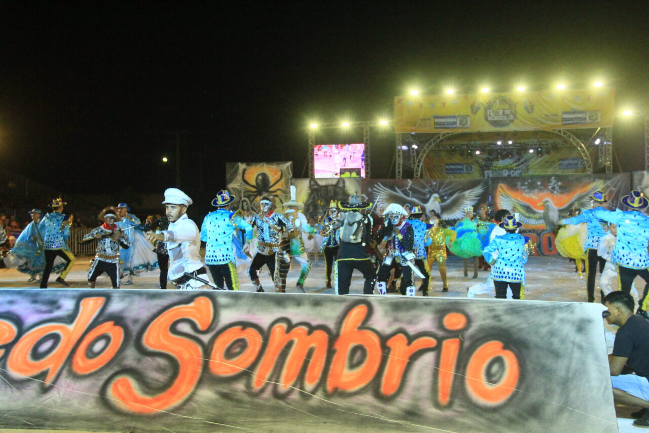 FESTA FOLCLÓRICA: Jucadiro celebra a diversidade com tema nordestino no Flor do Maracujá 2025