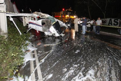 Avião americano cai em Manaus
