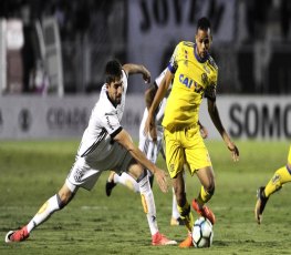 Ponte Preta deixa zona de rebaixamento após ganhar do Flamengo