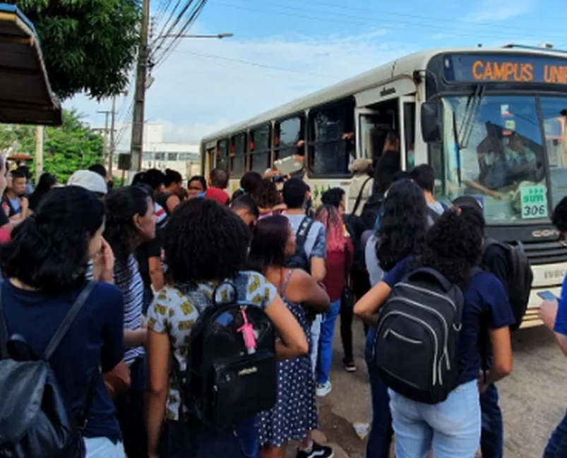 SOFRIMENTO: Movimento convoca manifestação contra a falta de ônibus para a UNIR