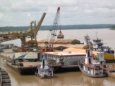 Ministério dos Transportes visita porto público para checar navegação