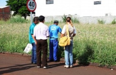 VILHENA - Proprietários que não limparem seus terrenos serão multados