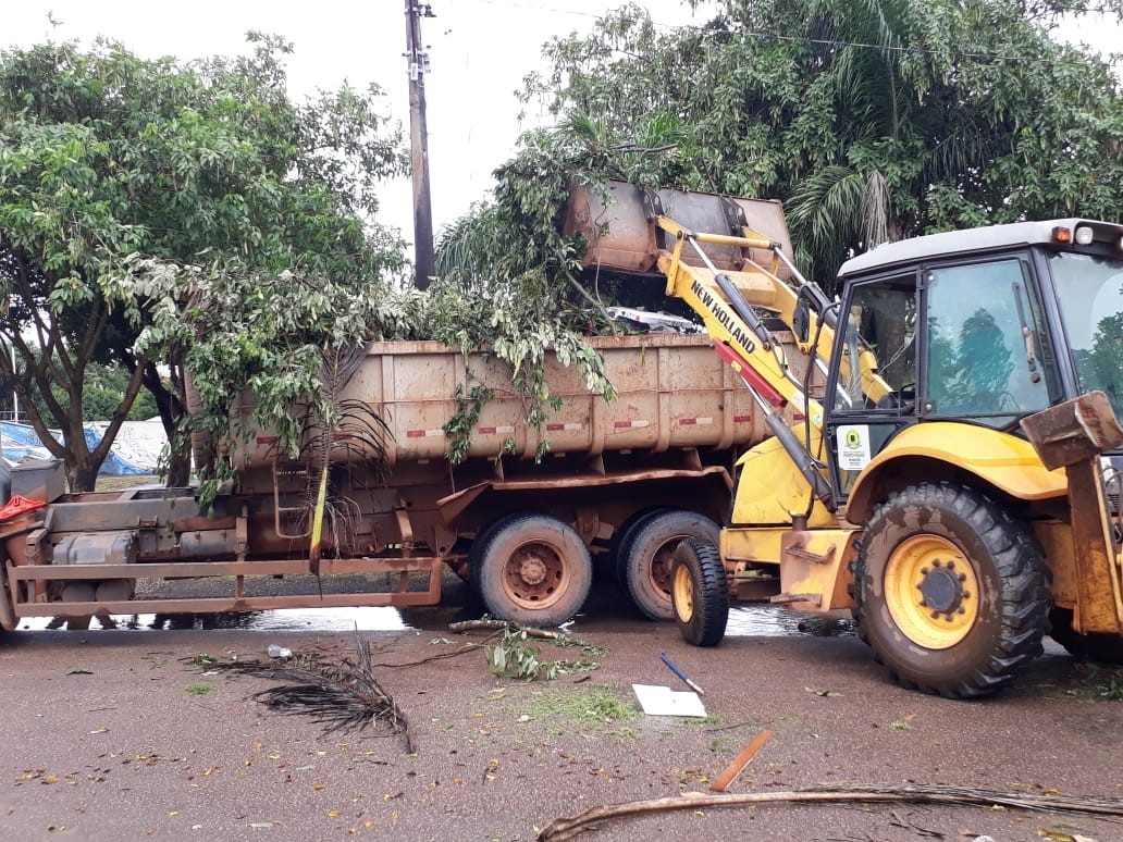 SKATE PARK: Vereador Júnior Cavalcante agradece a Prefeitura por início da limpeza