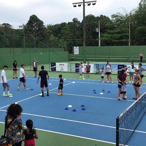 TORNEIO: Criançada deu um show de Tênis nas quadras do Tênis Clube