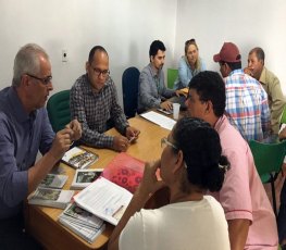 Lei autoriza agricultores a renegociarem dívidas de crédito 