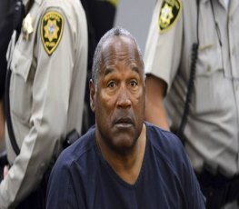 O.J. Simpson é expulso de bar pouco mais de um mês após receber condicional