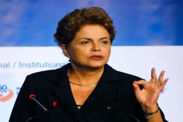 Presidente  assina nova política para o salário mínimo no Brasil