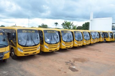 Novos ônibus escolares são vistoriados