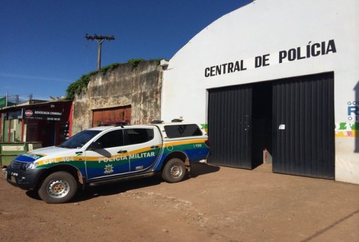 Briga de casal em via pública vai parar na Central de Polícia