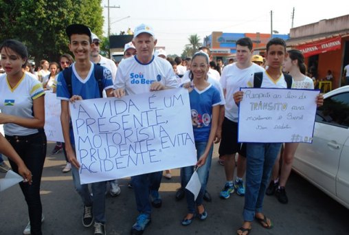 Airton Gurgacz participa do Dia do Bem e Caminhada para Paz no Trânsito