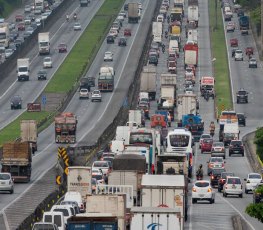 Motorista que estourar limite de 20 pontos perderá CNH por seis meses