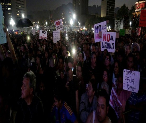 México tem 1.500 presos após protestos contra alta da gasolina