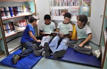 Biblioteca volante chega à zona sul de Porto Velho

