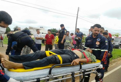 Dupla tenta assaltar mulher e na fuga um acaba levando tiro de PM