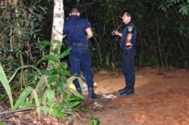 Jovens são assassinados em mata a beira da linha 625