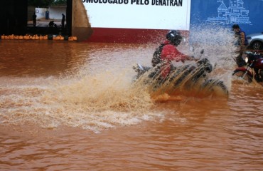 Zona Sul da capital continua inundada mesmo após fim da chuva – Confira fotos 