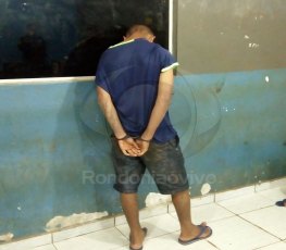 DE NOVO: Adolescente é detido vendendo droga em 'Ilha' na zona Leste