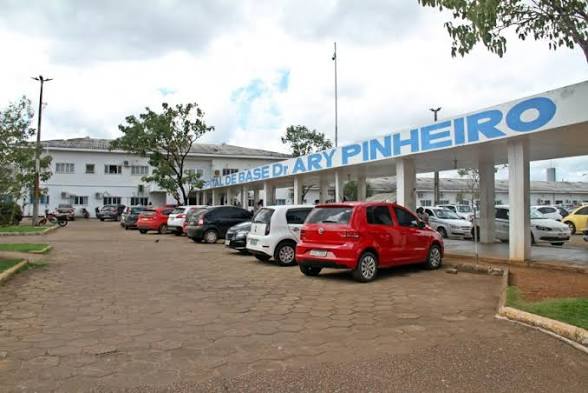 NO HB: Servidor armado invade hospital e deixa colega de trabalho ferida 