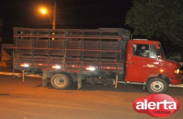 MONTE NEGRO - Caminhão roubado na zona rural é localizado pela PM