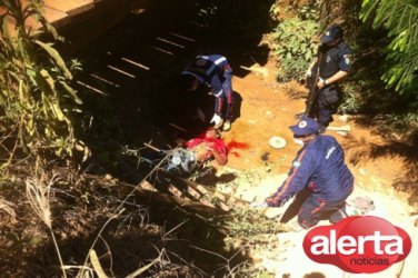 ARIQUEMES - Assaltante morre em troca de tiros com PM 