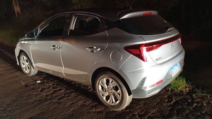 URGENTE: Idosa é sequestrada durante roubo de carro e passa por momentos de terror