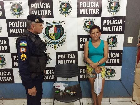 Mulher é presa pela PM com maconha na calcinha