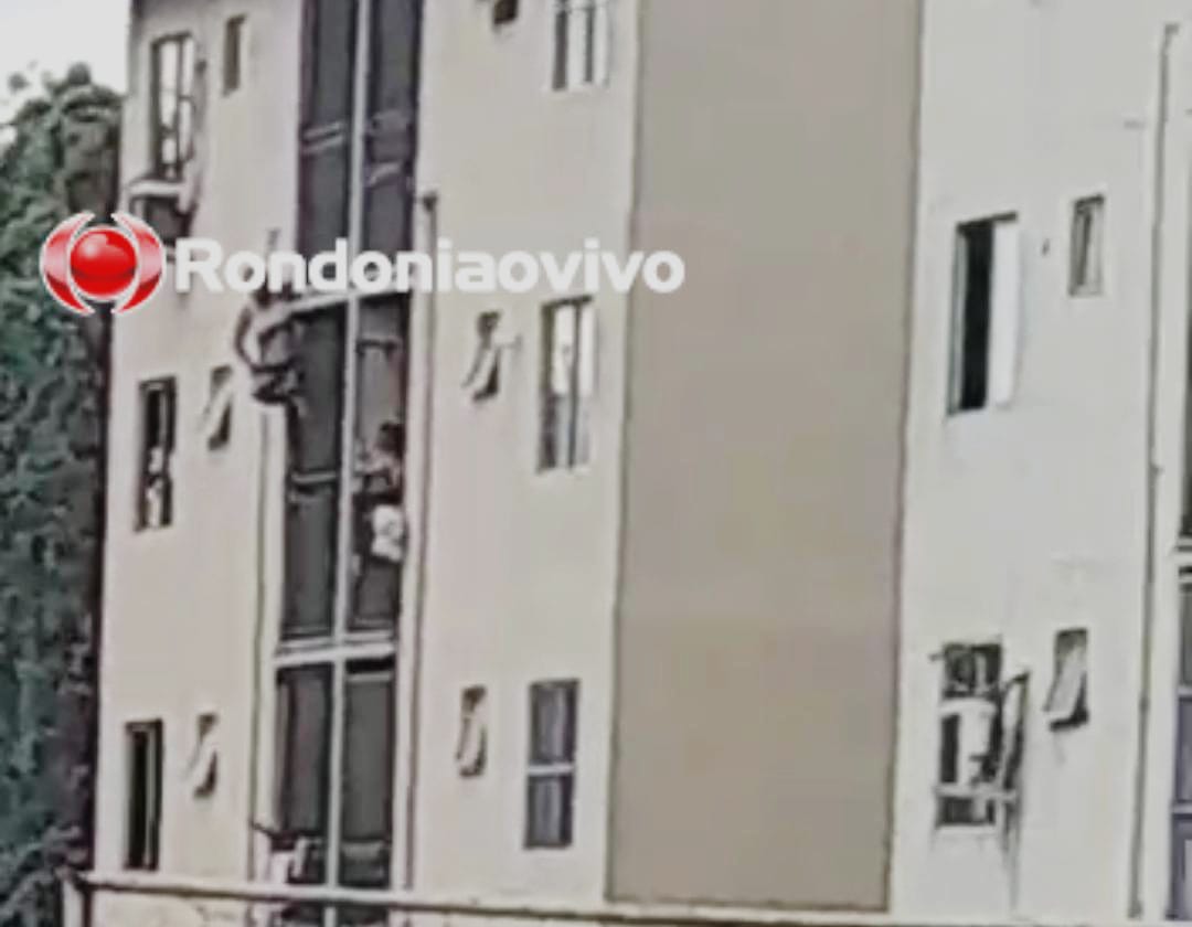 NEGOCIAÇÃO: PM e Bombeiros se mobilizam para salvar mulher que subiu no 3° andar de apartamento