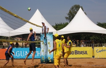 Desafio do Vôlei leva campeões ao Skate Parque