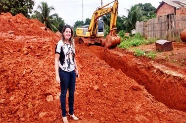 Ana Maria reivindica drenagem paro o bairro Teixeirão