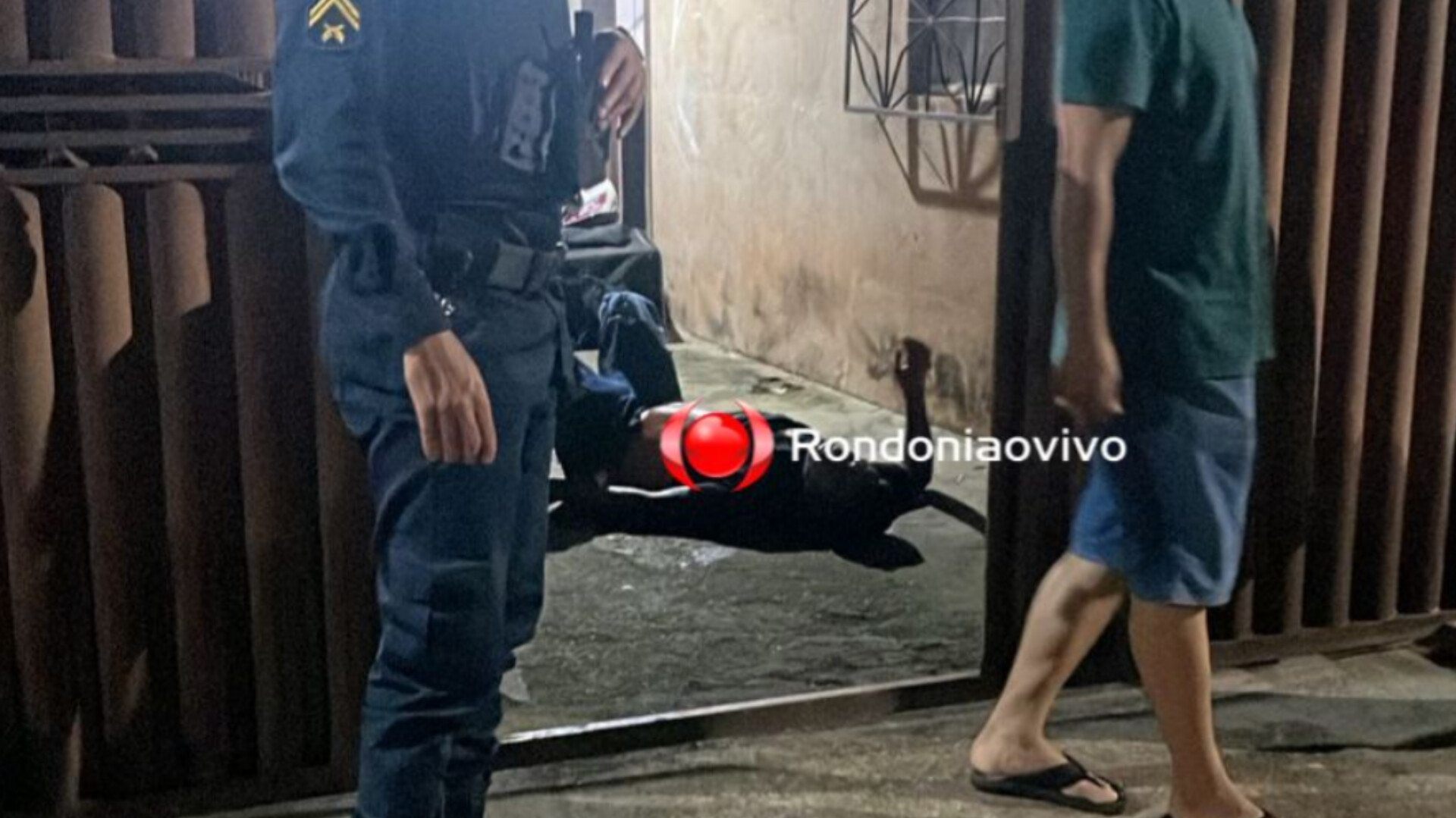 CRIMINOSO NA POP: Casal é baleado em ataque a tiros; Criança no colo escapa ilesa