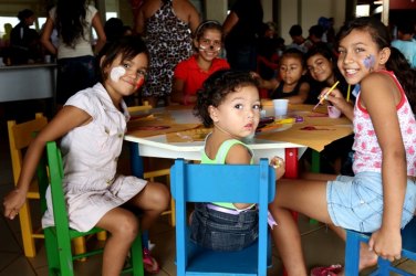 Faculdade Uniron realiza atividades recreativas em comemoração ao Dia das Crianças