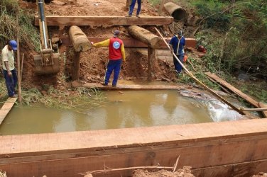 Prefeitura recupera ponte na Avenida Florianópolis 