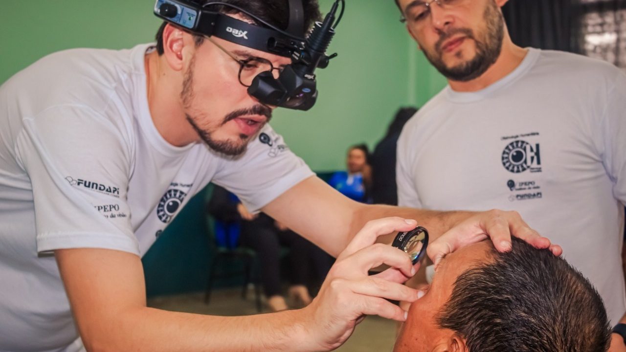 COM FOTOS DE CELULAR: Médicos usam inteligência artificial para detectar de cegueira na Amazônia 