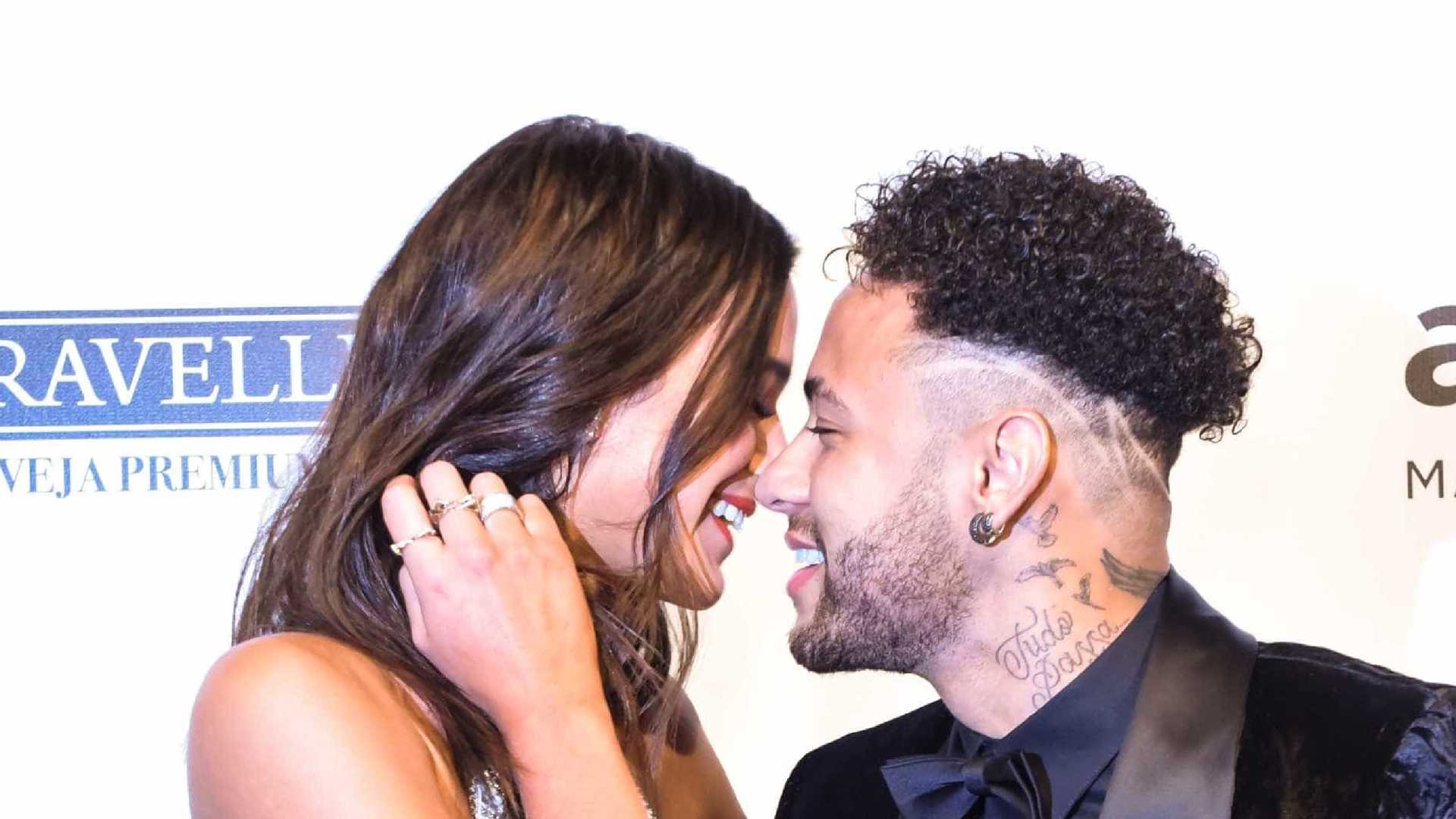 APOIO: Bruna Marquezine confirma ida para a Russia e Neymar comemora