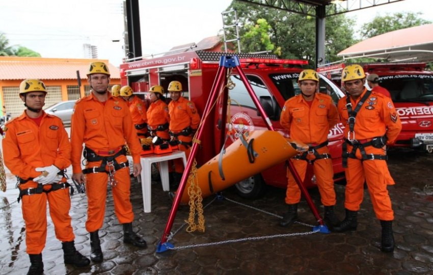 Corpo de Bombeiros comemora 17 anos com diversos serviços prestados à população