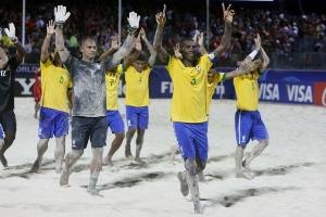 Brasil bate Taiti e é bronze no Mundial Futebol de Areia