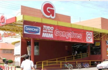 Supermercado Gonçalves é condenado a indenizar cliente que comeu chocolate com larvas