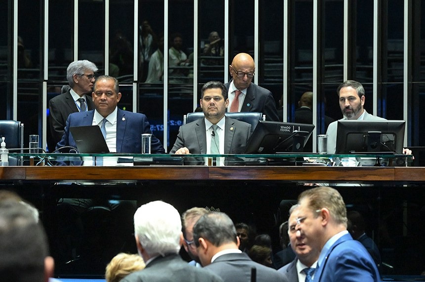 ANISTIA A GOLPISTAS: Senado diminui pena até para feminicídio e crimes hediondos 