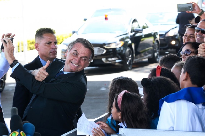 PRESOS: Bolsonaro volta a defender benefício de indulto natalino a policiais
