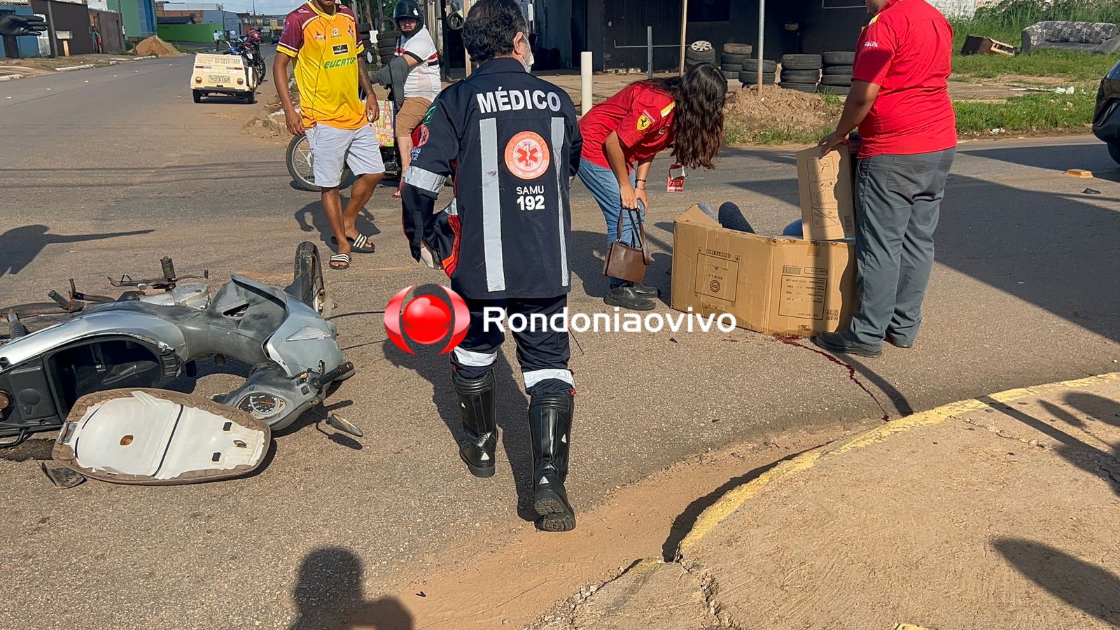 DESACORDADA: Mulher é vitima de grave acidente na Pinheiro Machado