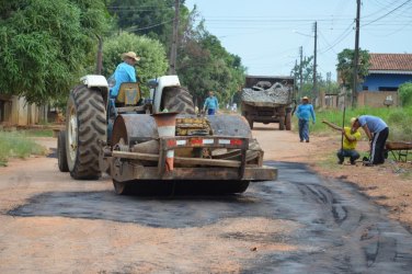 Semosp realiza tapa buracos e recuperação de ruas